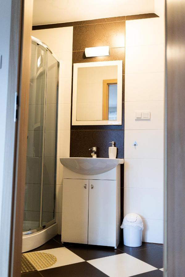 Rodzinny Apartament Folker Wegierska Gorka Exterior foto
